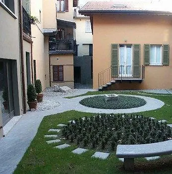 Nene-Il Vicolo Apartments And Rooms Белладжо
